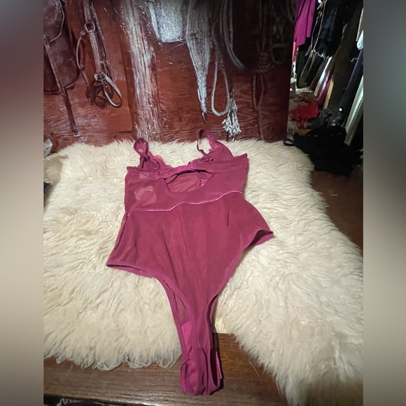 Free!!! New Revamped bodysuit - Picture 5 of 6